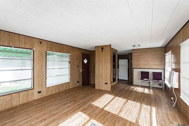 Photo - 932 N Jefferson Ave House