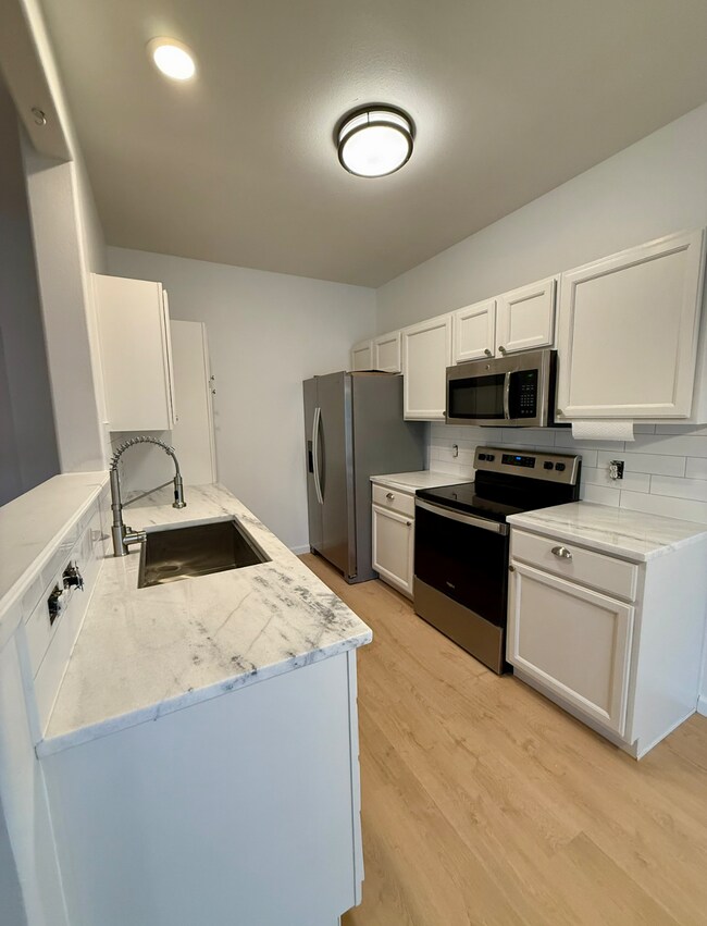 Cocina 1 - 12943 Lafayette St