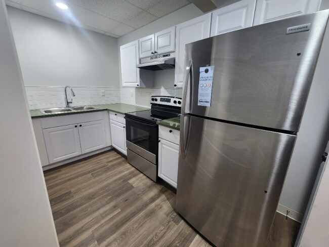 Foto del edificio - 151 S Main St