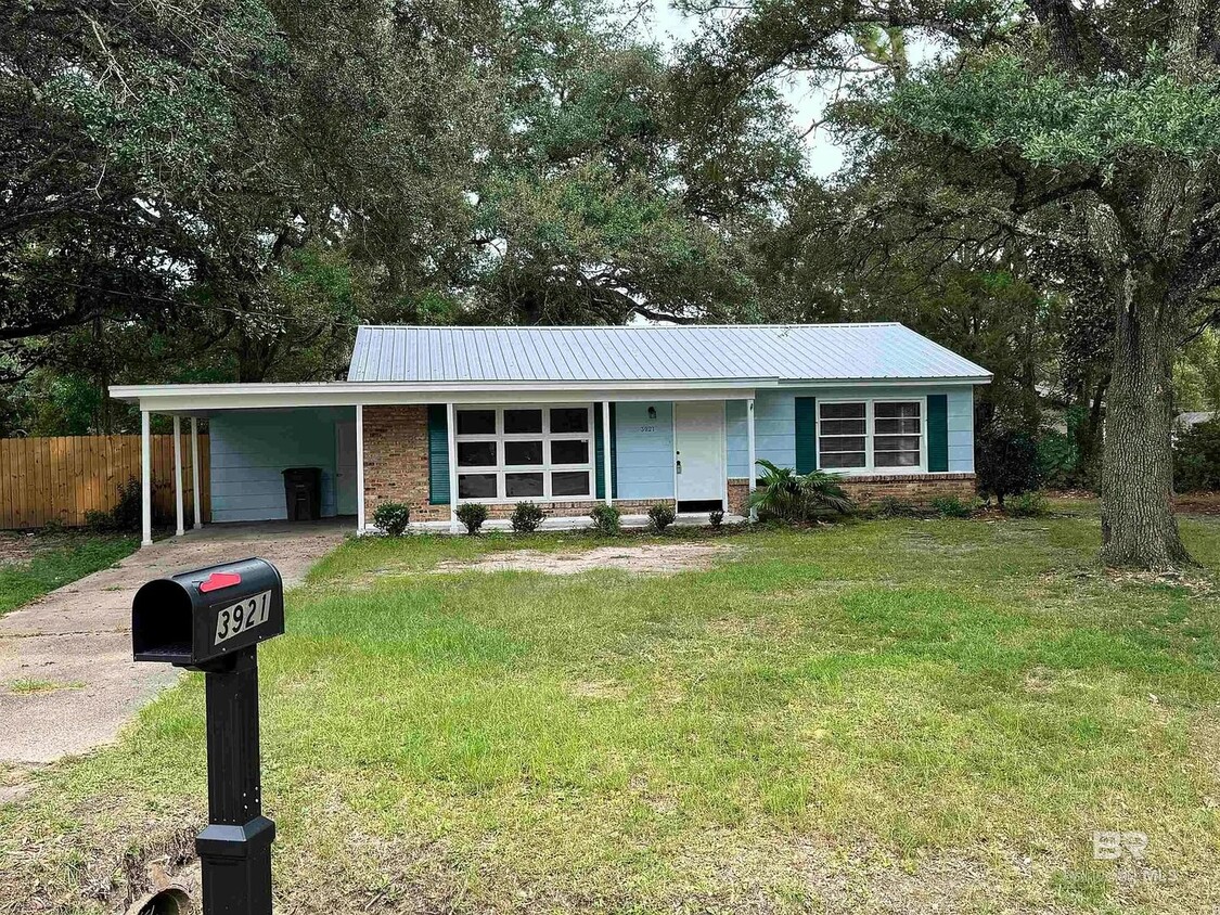 Foto principal - 3 Bedroom 1 Bathroom House in Mobile