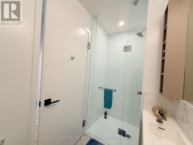 Photo du bâtiment - 319 Jarvis St