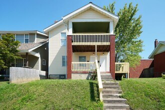 Building Photo - 846-848-848 Reinhard Ave