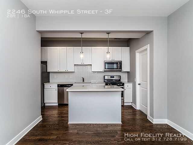 Building Photo - South Whipple Street