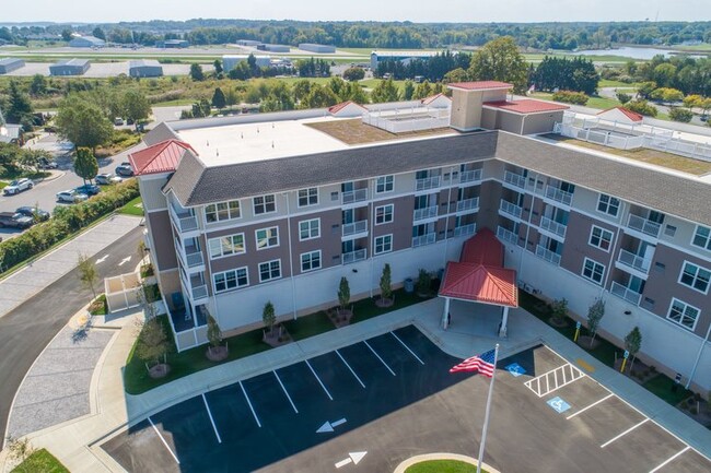 Building Photo - Bay Manor Apartments