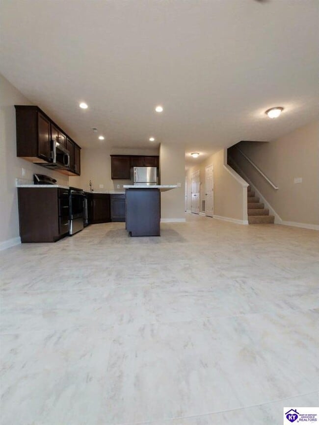 Building Photo - 604 Moscato Cir