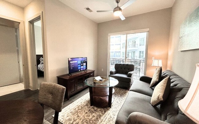 Foto del edificio - 3158 Stillhouse Creek Dr