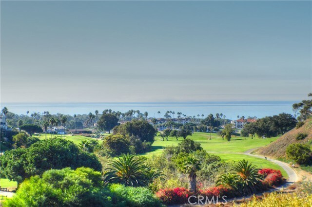 Foto del edificio - 146 Avenida Baja