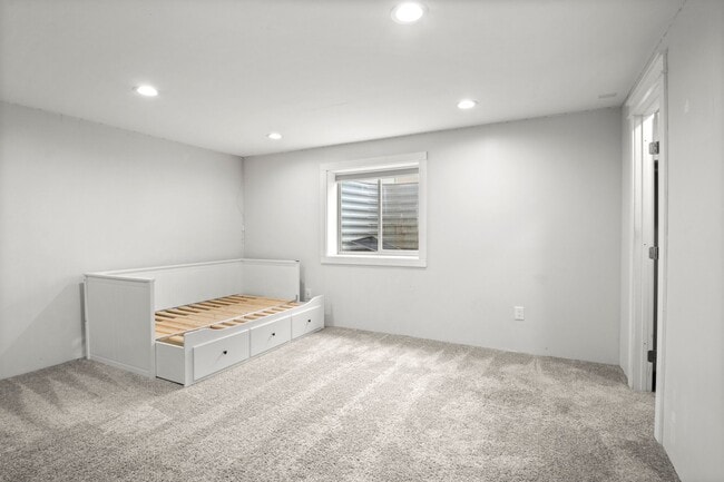 Building Photo - 3287 N 1375 W