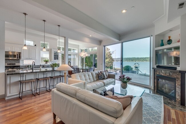 Building Photo - 5bd/3.75ba Sammamish Home