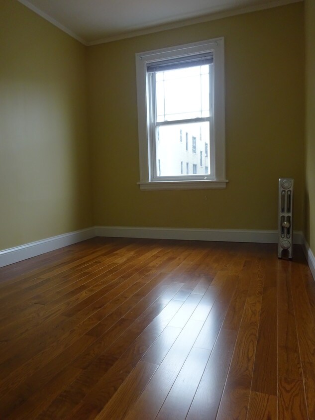 Foto principal - 21-28 28th St