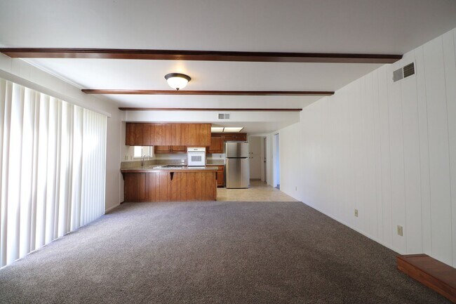 Foto del edificio - **Single-Story Foxenwoods Home on a Cul-de-Sac – Spacious Yard!**