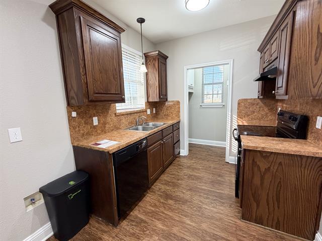 Foto del edificio - 1203 N Clay St