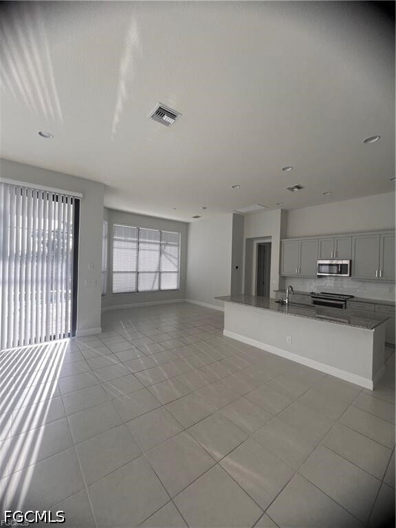 Foto del edificio - 305 NE 19th Pl