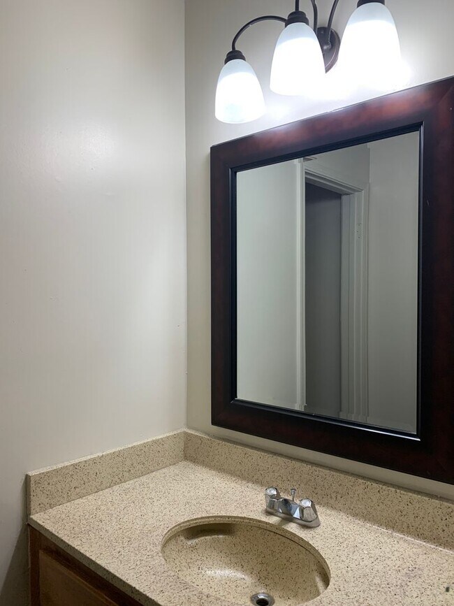 Foto del edificio - 10744 Stanley Aubin