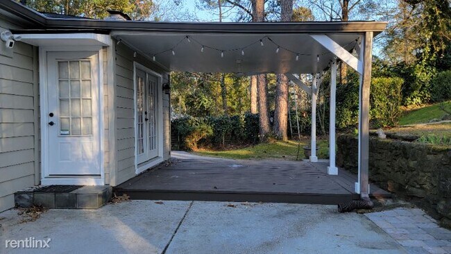 Building Photo - 3 br, 2 bath House - 2013 CLAIRMONT TER NE