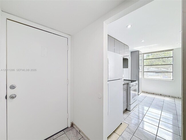 Foto del edificio - 16400 NE 17th Ave