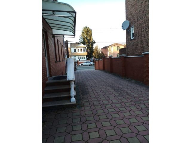 Foto del edificio - 99-46-99-62 62nd Dr