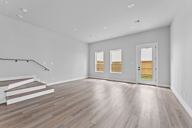 Foto del edificio - 2183 Mansfield St