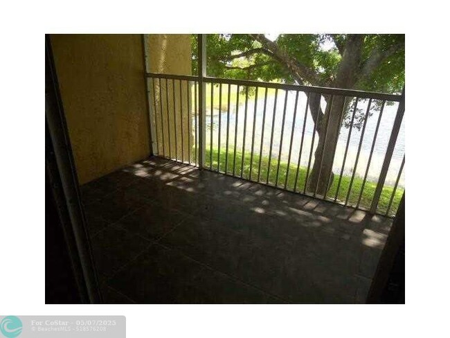 Foto del edificio - 5672 Rock Island Rd