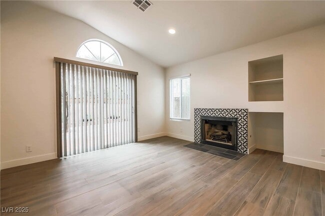 Foto del edificio - 2728 Riley Oaks Ct