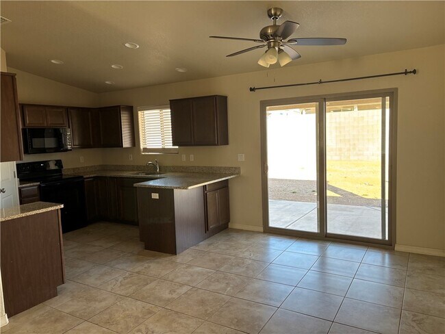 Foto del edificio - 2991 E Estrella Vis