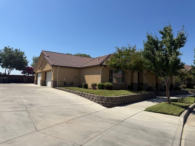 Building Photo - 244 Burrel Dr
