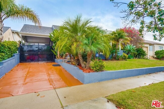 Driveway & carport - 7384 W 83rd St