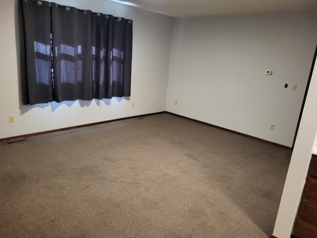 Foto del edificio - 18 2nd St