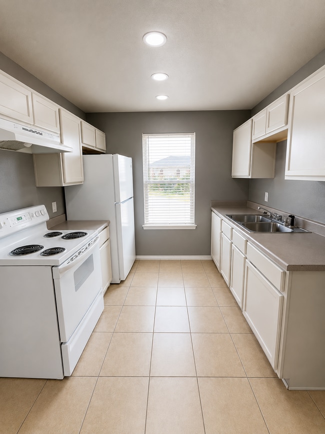 Building Photo - 1704 Spring Rose Cir