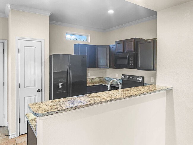 Foto del edificio - 3 Bedrs 2.5 baths