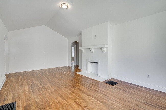 Foto del edificio - 2/ 1 Home for Rent!