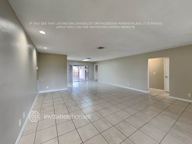 Foto del edificio - 5042 SW 89th Ave