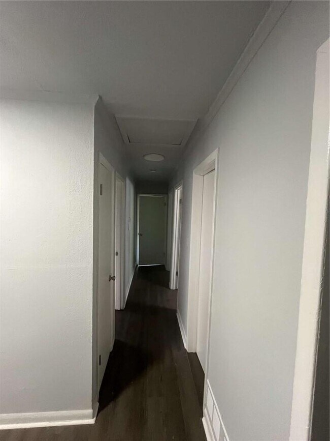 Foto del edificio - 8430 Cleckler Rd