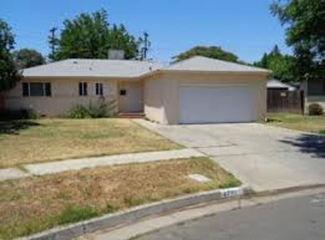 Primary Photo - Beautiful 3 Bedroom / Bathroom for rent $2...