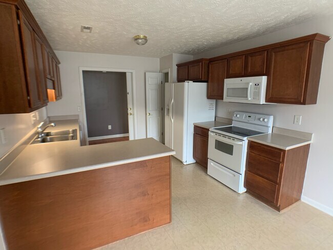 Building Photo - 5503 Rising Ridge Dr