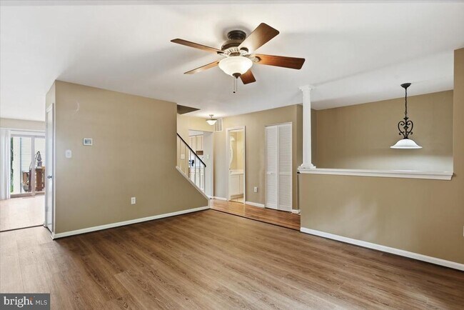 Foto del edificio - 6168 Forest Creek Ct