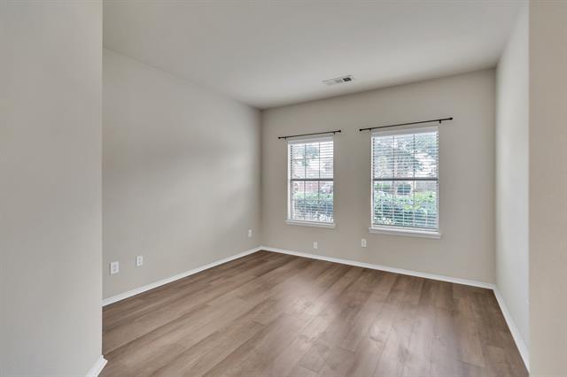 Building Photo - 3309 Hoover Dr