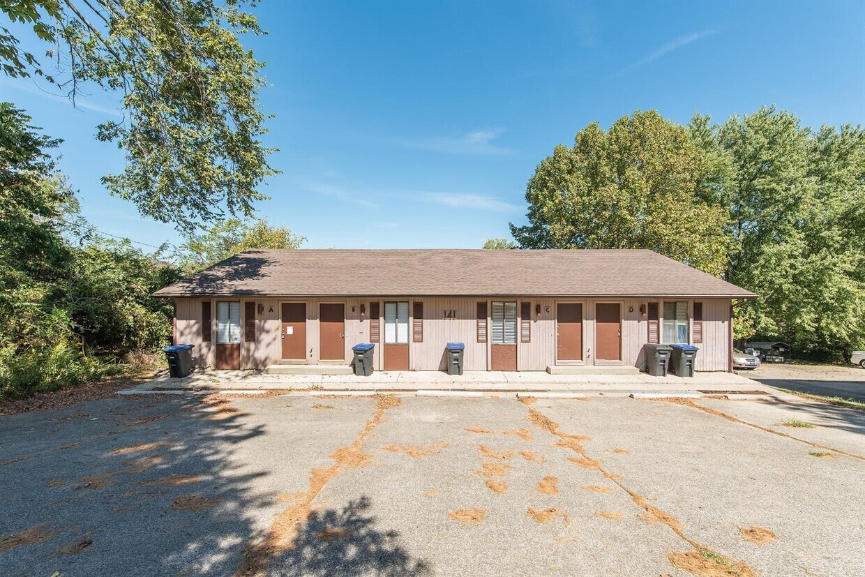 141 Centennial Dr Unit D, Frankfort, KY 40601 Apartment for Rent in