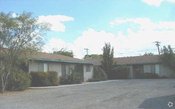 Building Photo - 2520-2526 E Glenn St