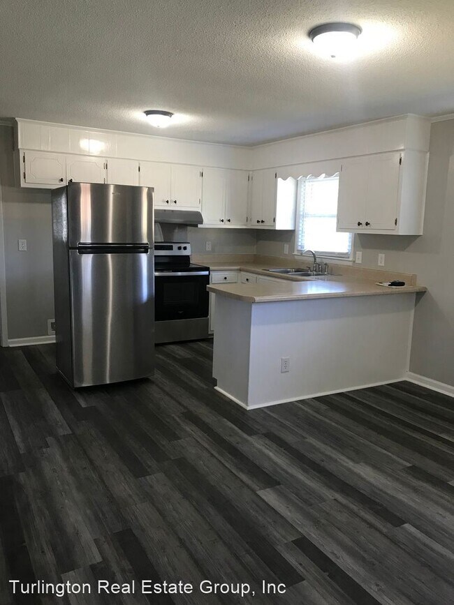 Foto del edificio - 3 br, 2 bath House - 3716 Fayetteville Road