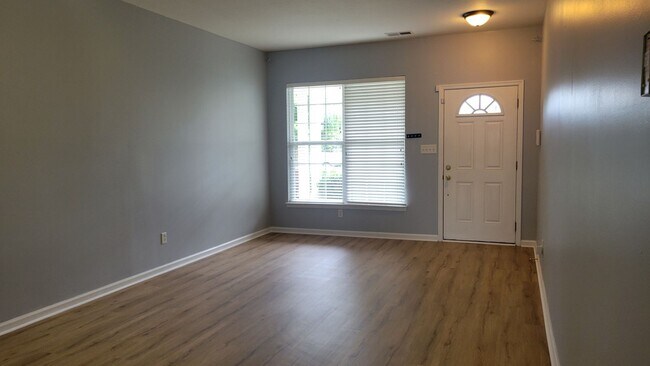 Foto del edificio - Towne Square