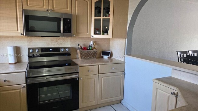 Foto del edificio - 6800 W 16th Dr