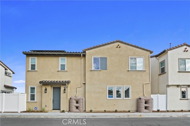 Primary Photo - 1442 Plaza del Amo