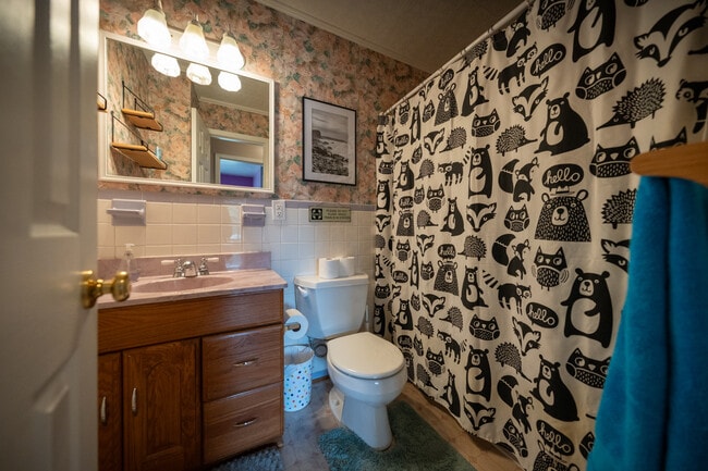 Baño 1 - 316 Russelcroft Rd