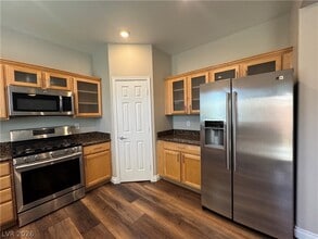 Building Photo - 11225 Sweet Cicely Ave
