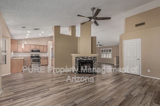 Foto del edificio - 7392 W Topeka Dr