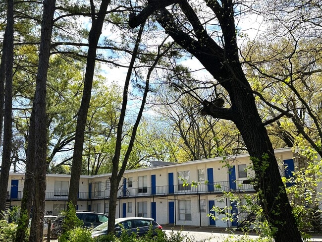 Building Photo - Southernwood Apartments