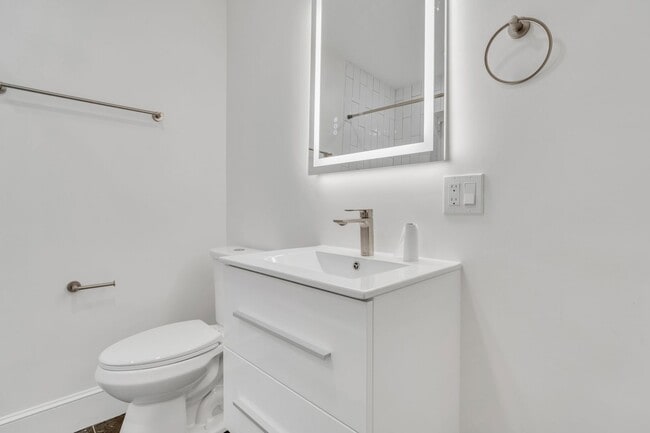 Building Photo - Amazing apartment in Brighton