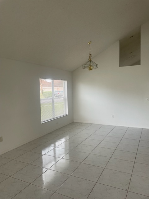 Foto del edificio - 4057 Bolinas Ct