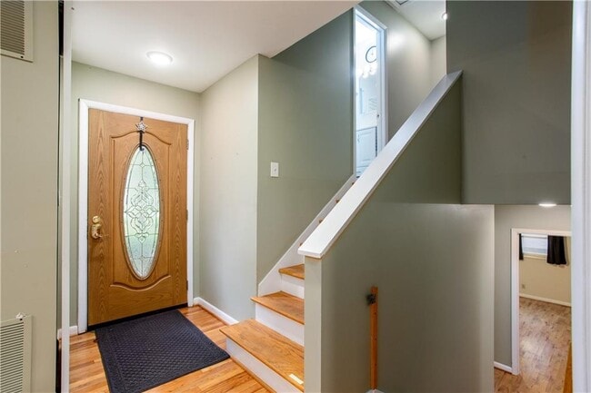 Building Photo - 4089 Longview Dr